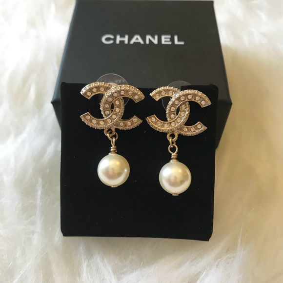 ⛔️❌SOLD❌⛔️CHANEL classic double C logo with pearls - Picture 3 of 8